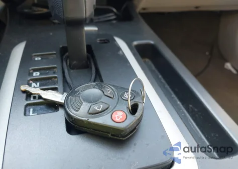 2010 Ford Escape Xls z USA, uszkodzony, nr VIN 1FMCU0C78AKB34461